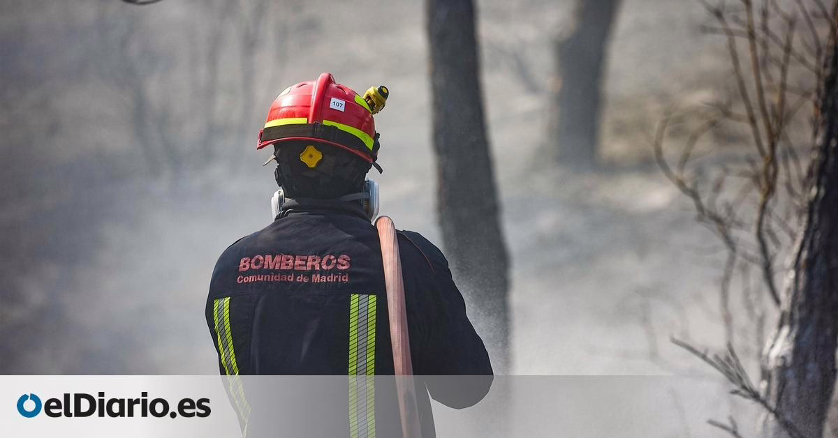 El Gobierno de Ayuso presenta a los bomberos forestales de Madrid las mismas condiciones que los estatales, mientras evalúan si continúan en huelga.