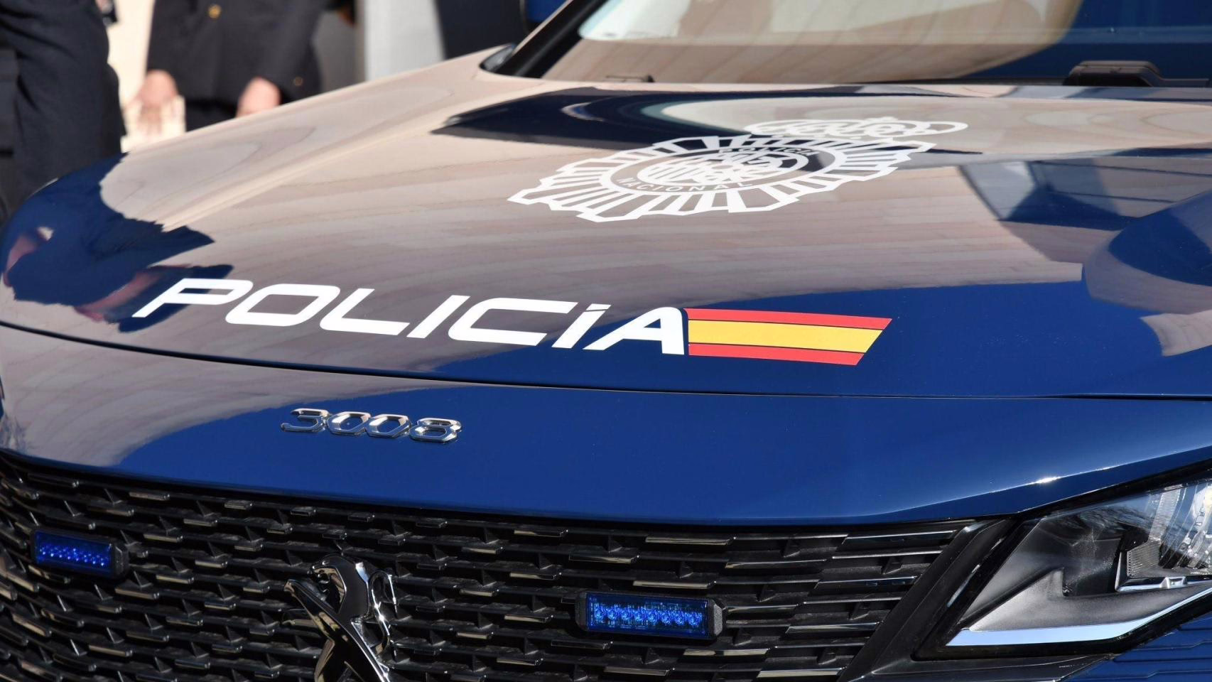Un hombre arrestado en A Coruña por amenazar a una camarera de un bar con un arma de juguete.