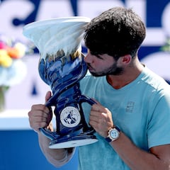 Alcaraz y Swiatek, en el avión de los campeones camino del US Open