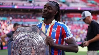 De arreglar el contrato a ser refuerzo del clásico rival: el crack inglés que jugará en un grande de la Premier De arreglar el contrato a ser refuerzo del clásico rival: el crack inglés que jugará en un grande de la Premier