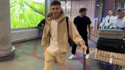 Echeverri se sometió a la revisión médica y se prepara para su presentación en Leverkusen Echeverri se sometió a la revisión médica y se prepara para su presentación en Leverkusen