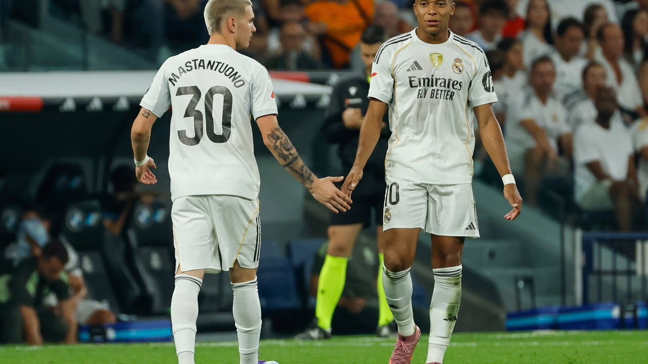 El Real Madrid prohíbe a Franco, pero no a ETA ni a Stalin.