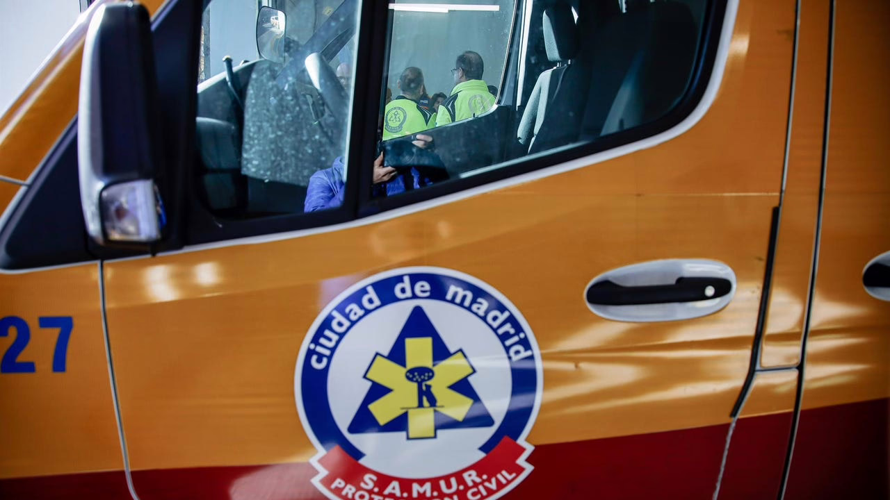 Un motociclista fallecido y otro lesionado en un incidente en el Paseo de Santa María de la Cabeza.