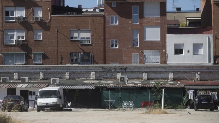 El histórico campo de fútbol del Puerta Bonita, ahora okupado