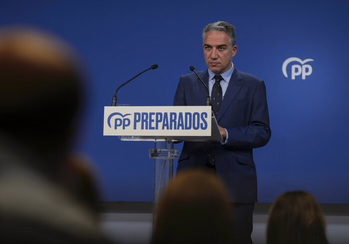 El PP acusa a la directora de Protección Civil de ser "incendiaria", y Barcones responde afirmando que "los que no contribuyen, que se retiren".