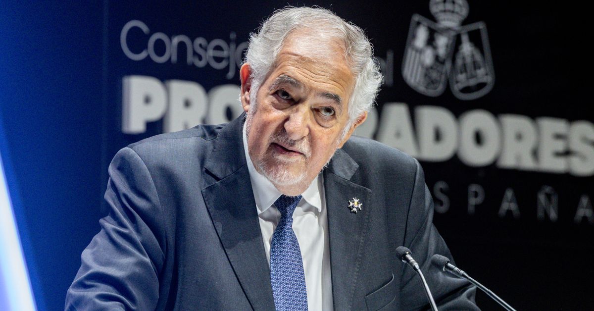 Forzar la destitución de Conde-Pumpido o impedir su renovación.
