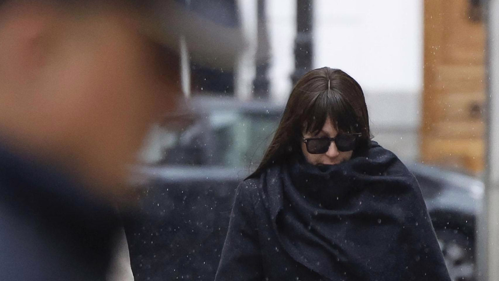 Jésica, ex pareja de Ábalos, recibió 44.000€ de dos entidades públicas en las que afirma que nunca trabajó.