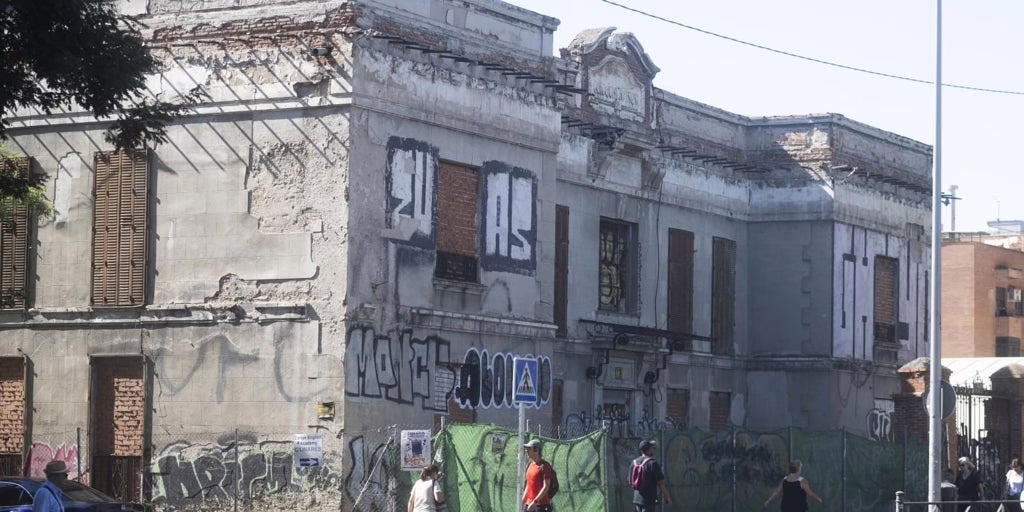 La penalización de los ocupas: demolición y desatención en un sector de Carabanchel.