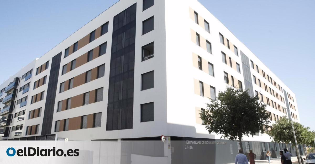 Almeida y Ayuso fomentan el alquiler accesible en el sector privado mediante terrenos otorgados a desarrolladores, sin realizar sorteos públicos.