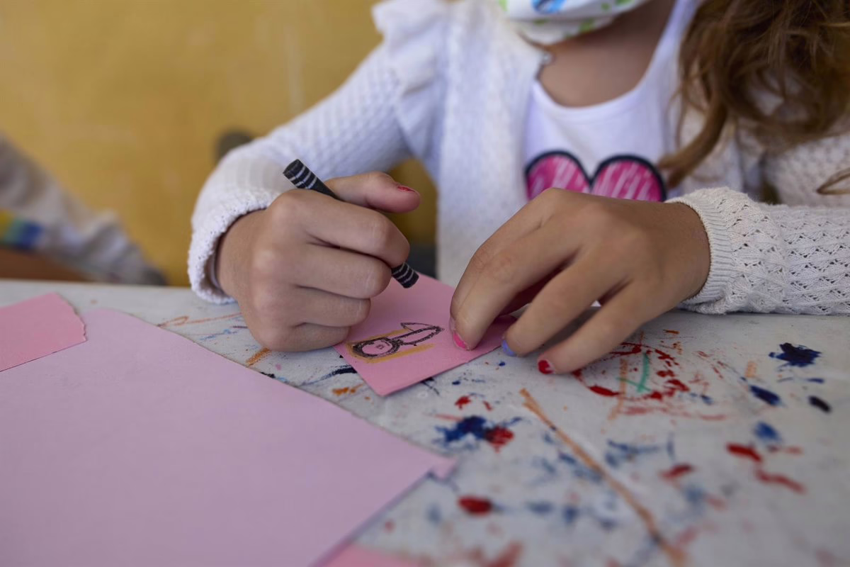 La insolvencia de Educo amenaza a empleados y a miles de participantes de talleres culturales en la ciudad.