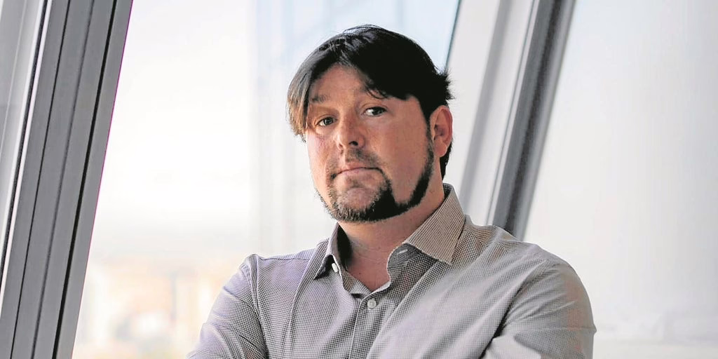 El juez solicita la entrega del empresario involucrado en el caso Leire por haber contratado a un agente de la Audiencia Nacional.