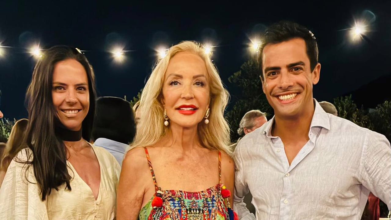 De protector de la familia Arrieta a compartir cena con Carmen Lomana en Sotogrande.