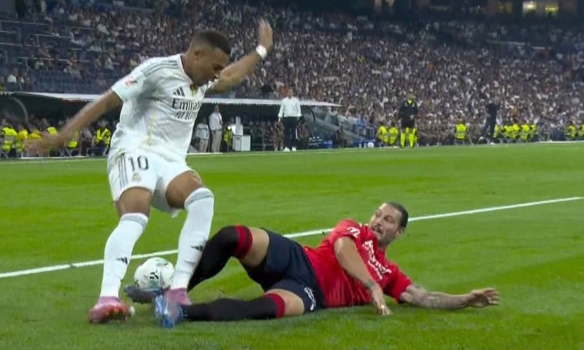 Controversial publicación de Osasuna en sus redes sociales sobre el penalti a Mbappé.