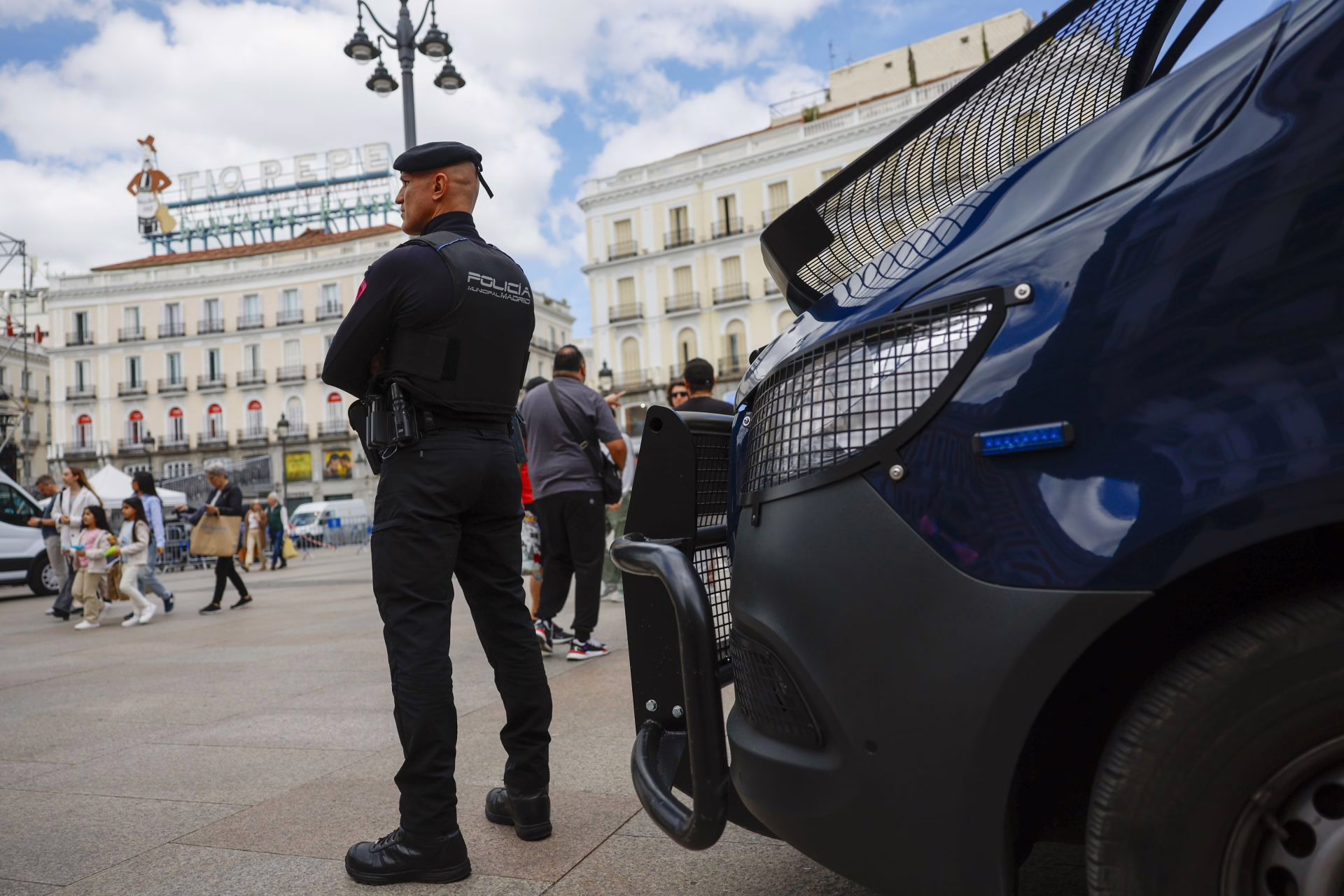 Arrestado por agredir con un cuchillo a un joven al salir de una discoteca cerca de la Puerta del Sol.