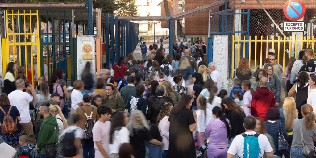 Arriba en Madrid el curso donde los estudiantes de ESO permanecerán en la escuela.