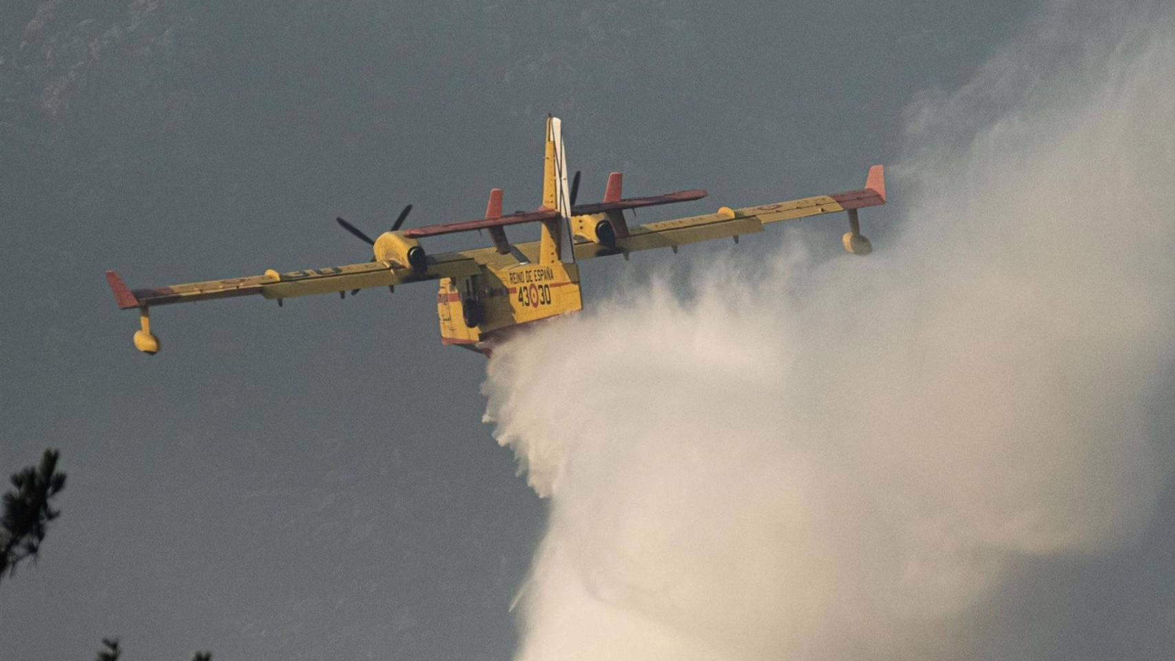 Se declaró un incendio en Carballeda de Valdeorras (Ourense).