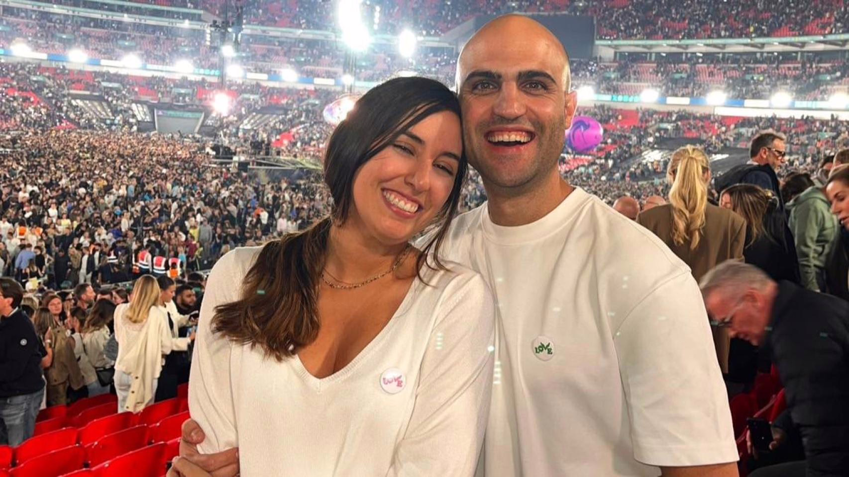 Una pareja de A Coruña realiza su sueño y se comprometió durante un concierto de Coldplay: “Fue increíble”.