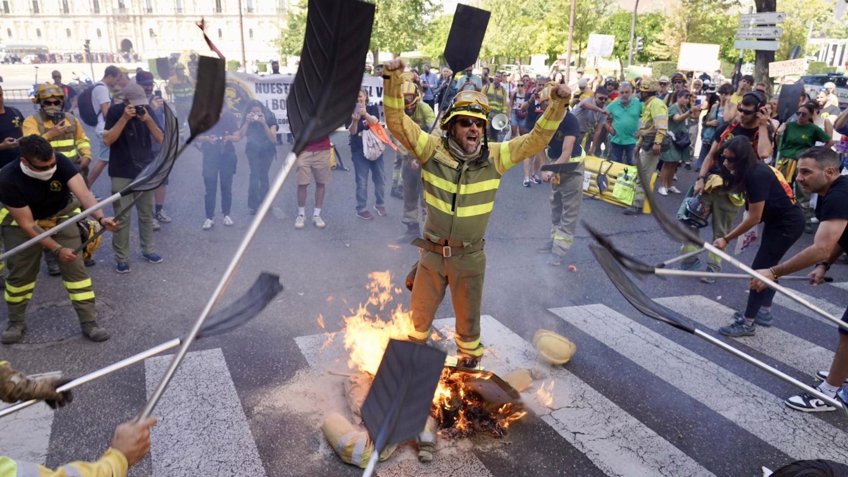 Los empleados del sector forestal exigen en León un sistema "público y sostenible": "Buscamos condiciones justas".