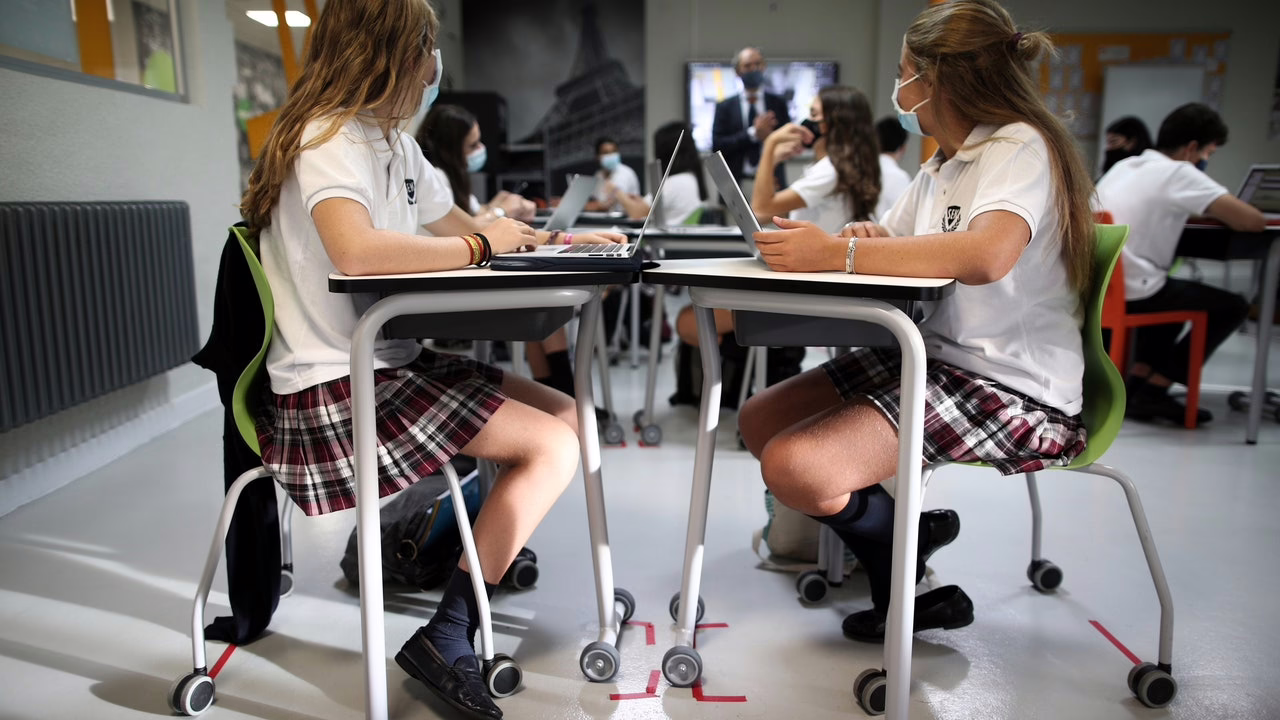 Madrid presenta un "plan de salvaguarda" para las Matemáticas, que incluye más docentes y énfasis en el cálculo mental.
