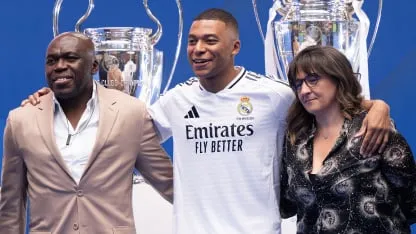 La mamá de Mbappé reveló la confesión de su hijo: "No vuelvo a jugar más en PSG"