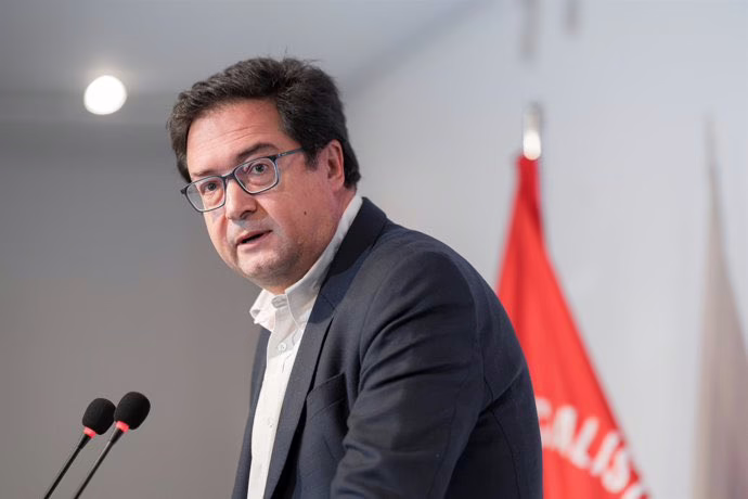 Óscar López denuncia al PP por “faltar al respeto a la Justicia” tras las críticas de Ayuso a la jueza que indaga sobre su pareja.