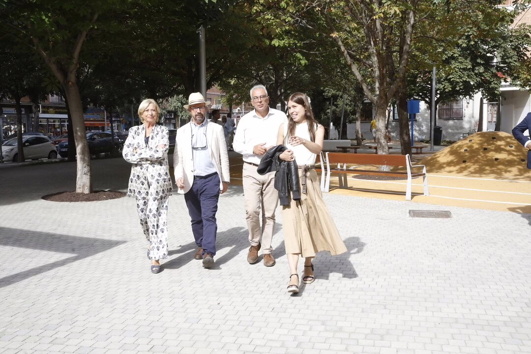 Renovación de la Plaza Valle de Oro en Carabanchel