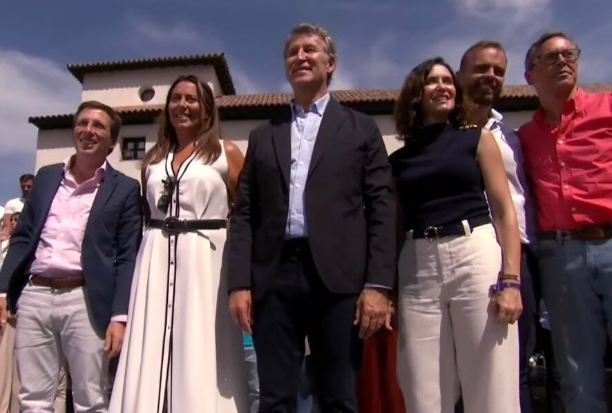 Ayuso y Feijóo abren el año político del PP en Madrid con severas críticas a Sánchez y un boicot al inicio del año judicial.