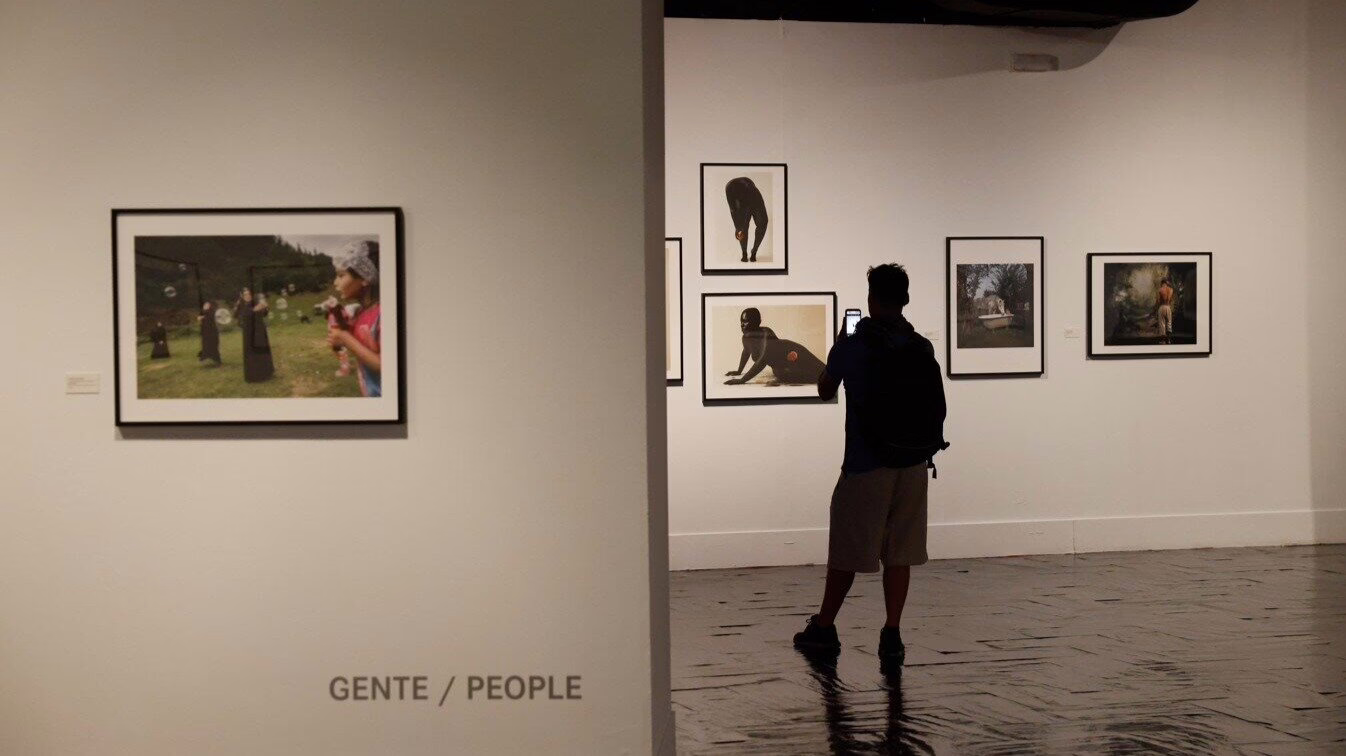 Cien años de fotografía en el teatro Fernán Gómez.