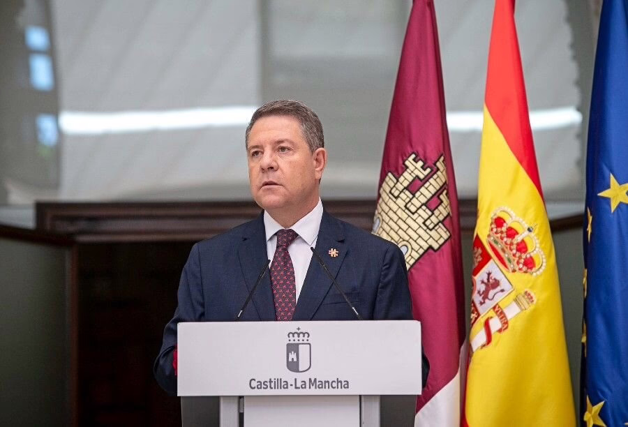 Page cuestiona la ausencia de Presupuestos y se opone a la transferencia de competencias en materia de inmigración a Cataluña.