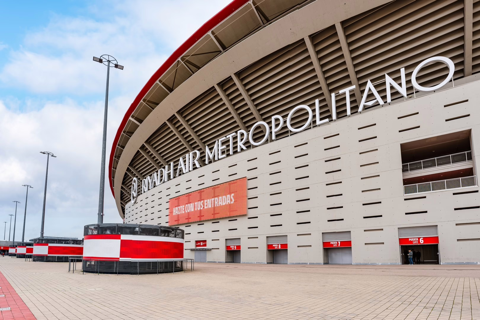 El Metropolitano será la sede de la final de la Champions en 2027.