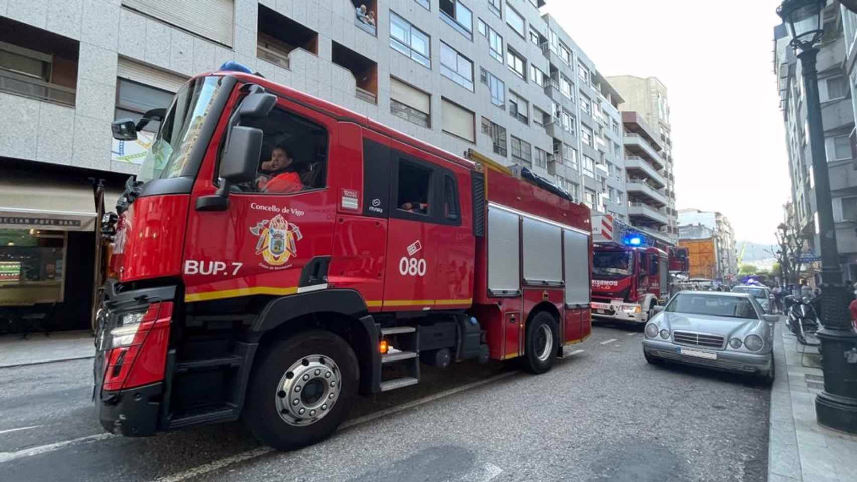 Publican un informe del Concello de Vigo que busca limitar las críticas de los bomberos.