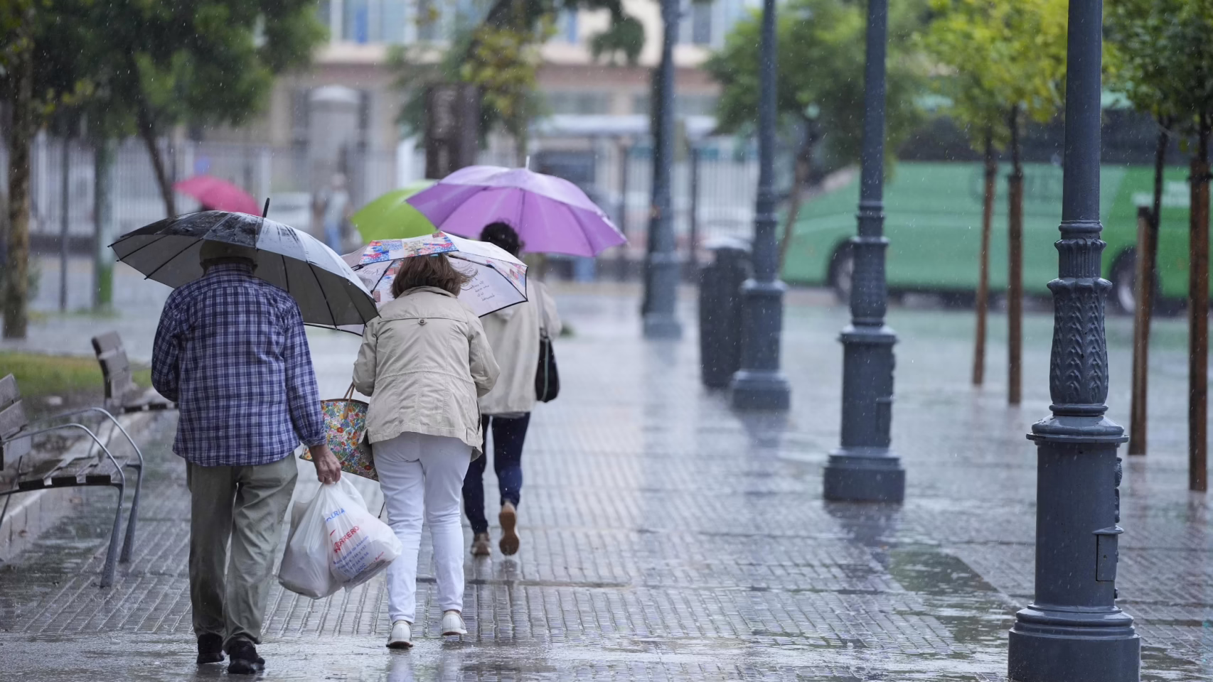 La Junta pone en marcha el METEOCAM en Albacete y Cuenca debido a la alerta naranja por intensas lluvias y tormentas.