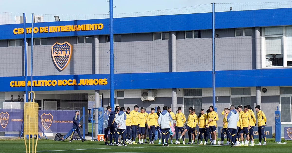El entrenador que aspira a dirigir a Boca y lo equiparó con el Real Madrid.