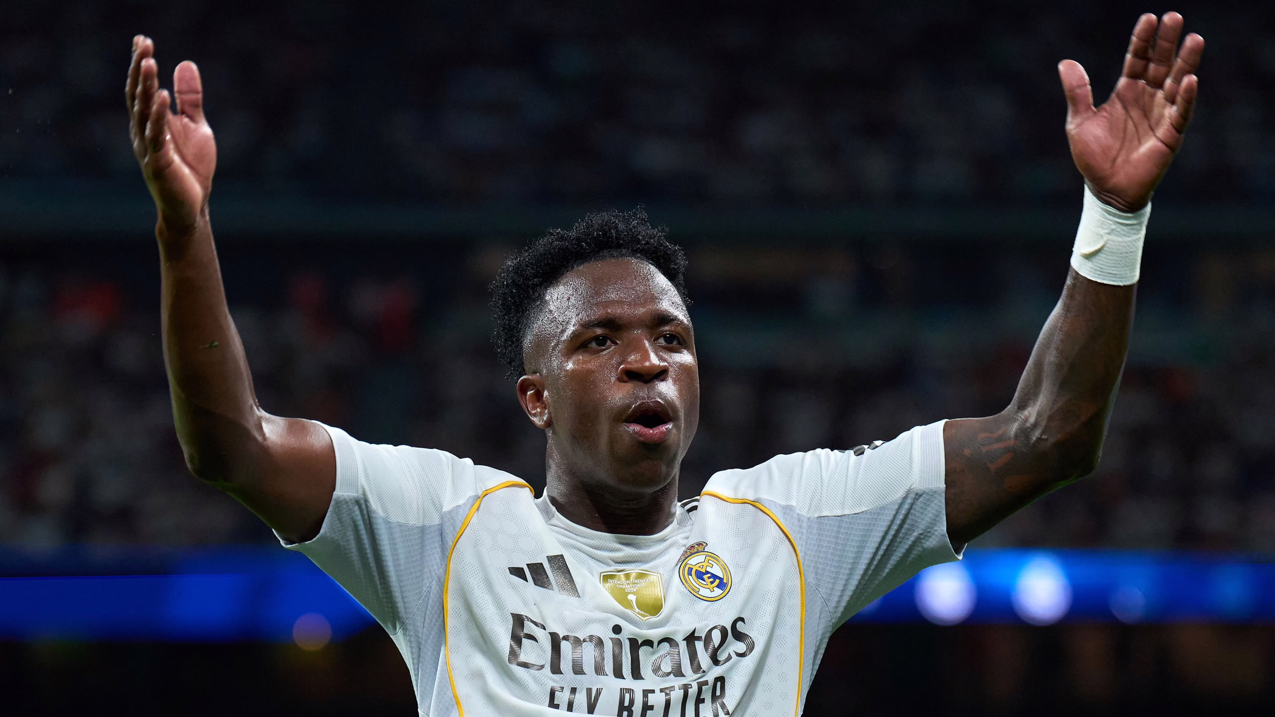 El Real Madrid mantendrá su postura sobre el contrato de Vinicius Jr a pesar del conflicto en curso y la situación incierta del brasileño con Xabi Alonso.