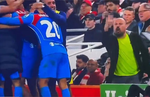 La derrota del Liverpool en la Liga de Campeones ante el Atlético de Madrid: la tarjeta roja de Diego Simeone fue una lección, ya que los rojos también han demostrado su valía.