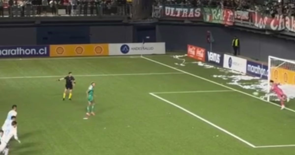 VIDEO | Increíble: el penalti fallado por Eduardo Vargas frente a Huachipato en la Copa Chile