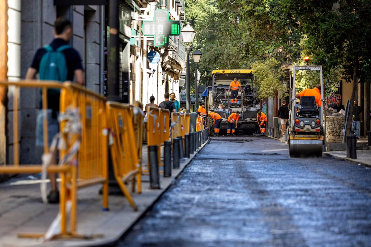 La ‘operación asfalto’ de Almeida reemplaza la antigua imagen de Malasaña: “El adoquín aporta más elegancia” | Noticias de Madrid