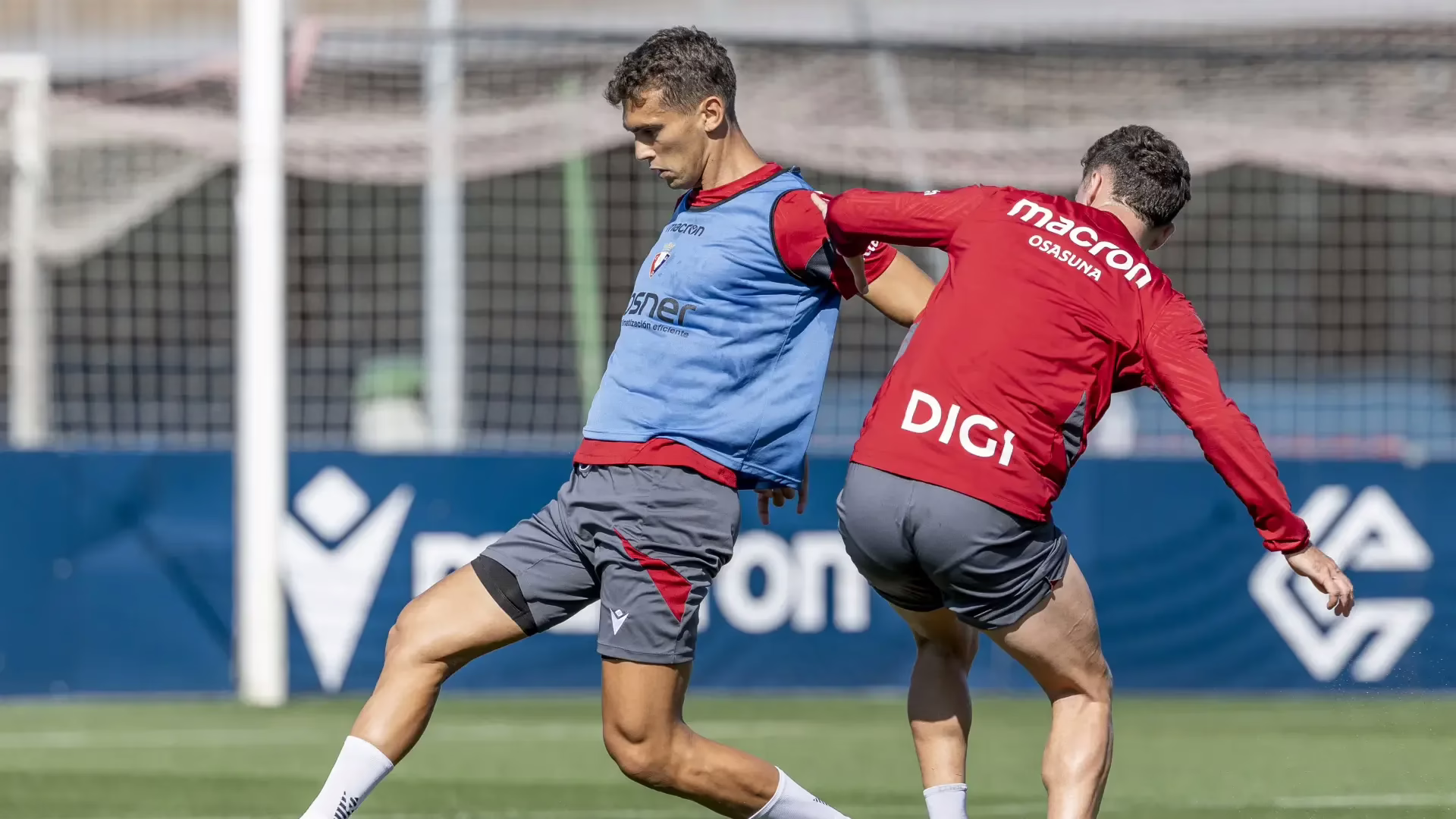 Osasuna se prepara para el encuentro contra el Rayo Vallecano.