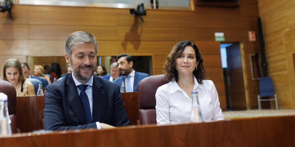 Ayuso presenta un Madrid destacado frente a la "realidad alternativa" de la izquierda.