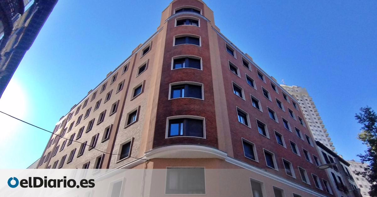 El edificio del Ministerio de Trabajo, que se transformó de una casa sindical en una residencia con habitaciones de 1.685 euros al mes.