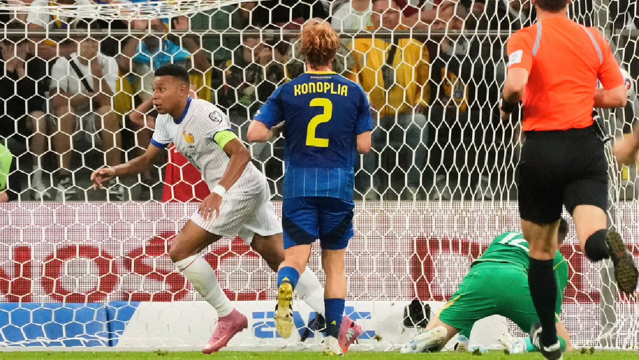 ¿Cuántos tantos le faltan a Kylian Mbappé para convertirse en el máximo anotador de la selección francesa?