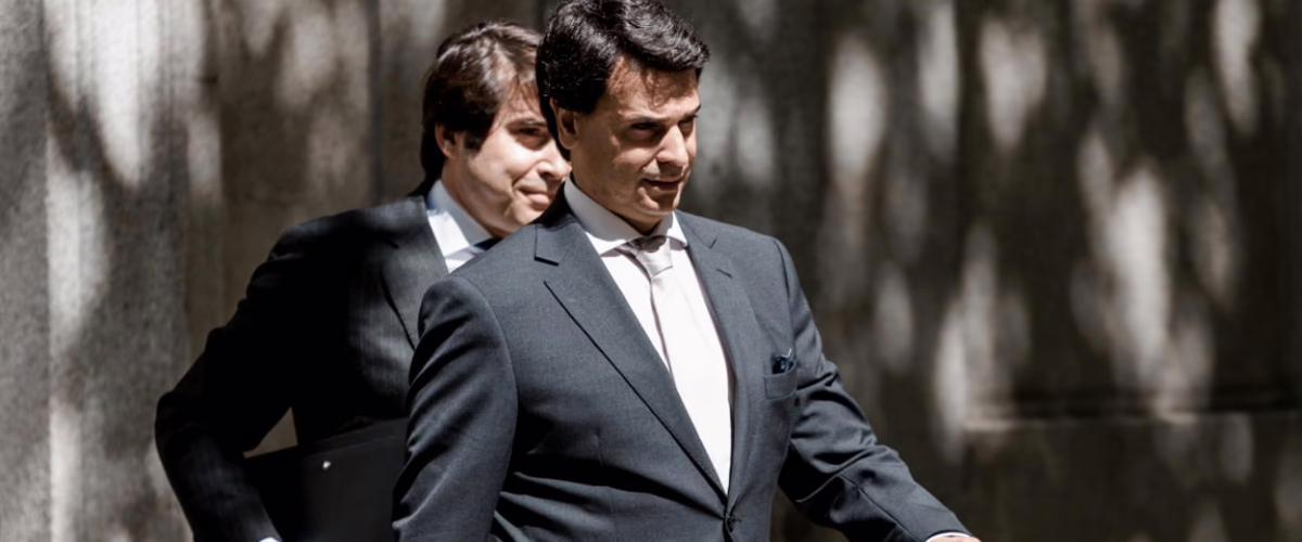 El pareja de Ayuso realiza inversiones inmobiliarias de manera encubierta a través de October Twelve.