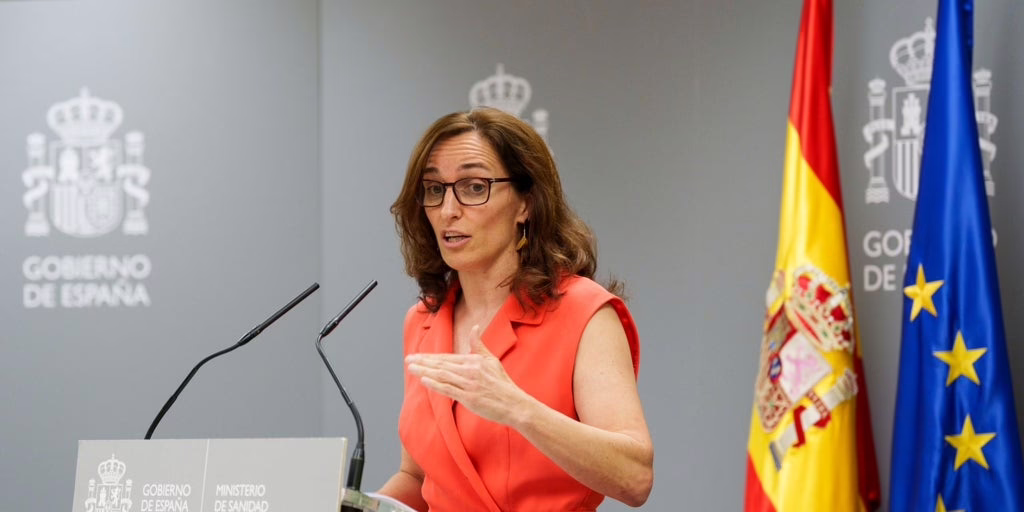 Los sindicatos dejan plantada a Mónica García en la antesala de las negociaciones del Estatuto Marco.