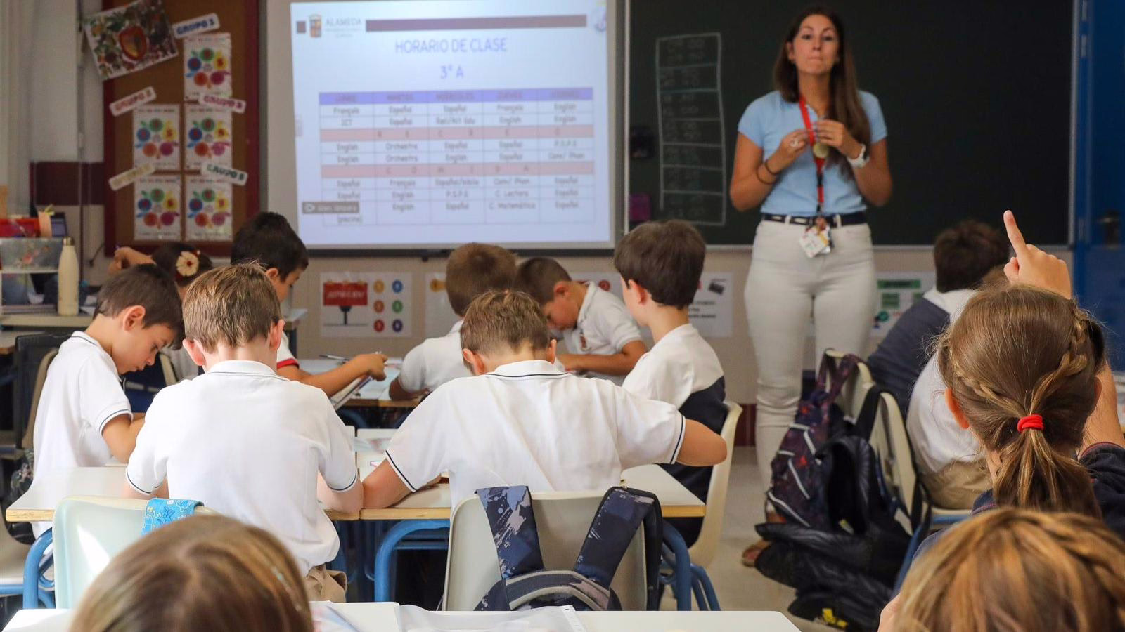 Madrid Implementa 7,500 Puntos de Wifi en Centros Educativos