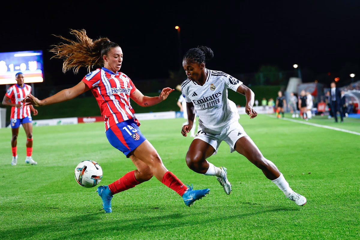 Atlético y Real Madrid se preparan para un crucial derbi en La Liga antes de su ataque en la Champions.