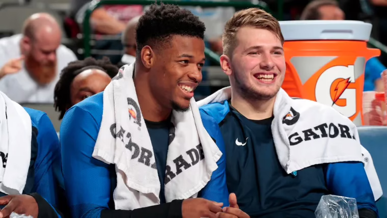 No tuvo éxito en el Real Madrid y regresa a los Dallas Mavericks para competir por un puesto en la plantilla.