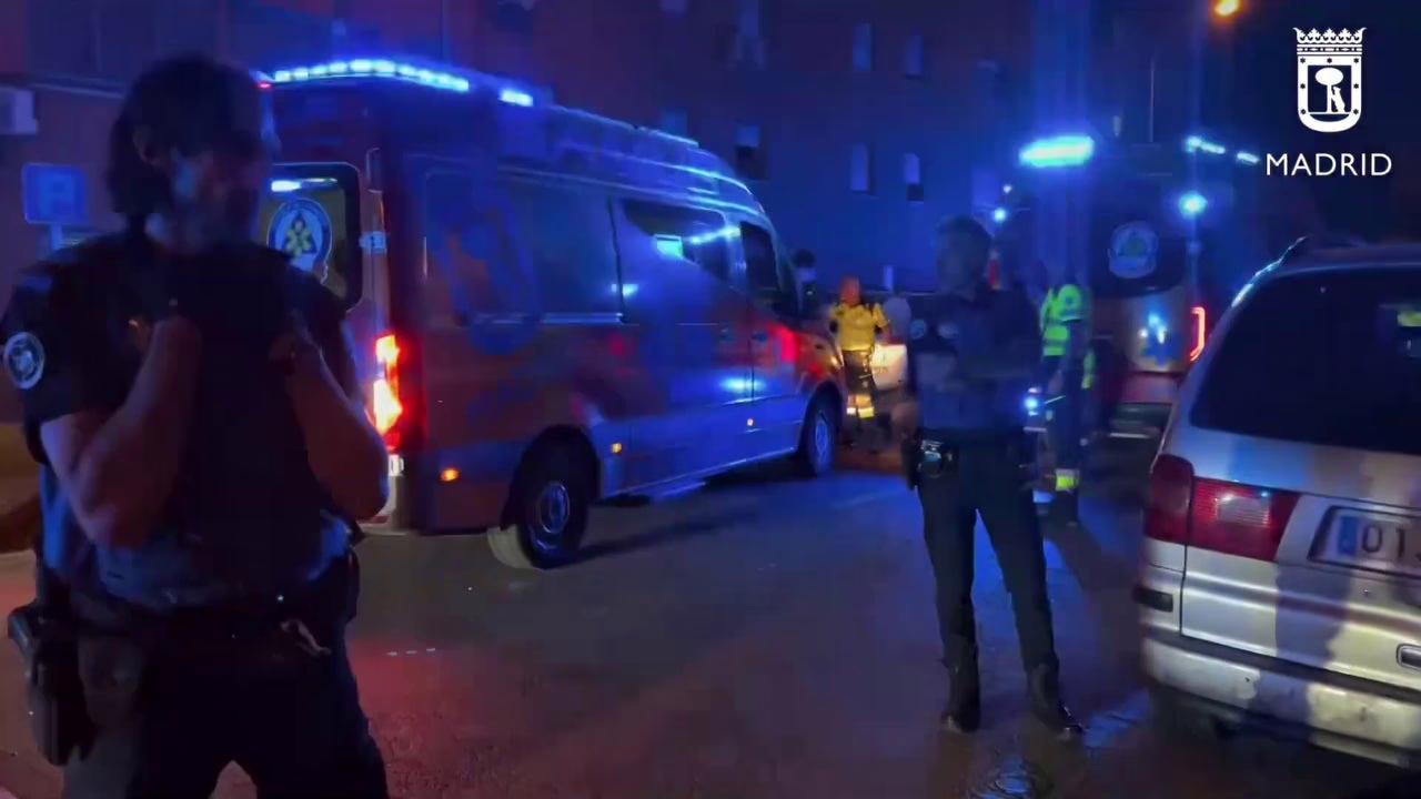 La Policía está tras la pista de un automovilista que huyó después de atropellar a un joven en Madrid.