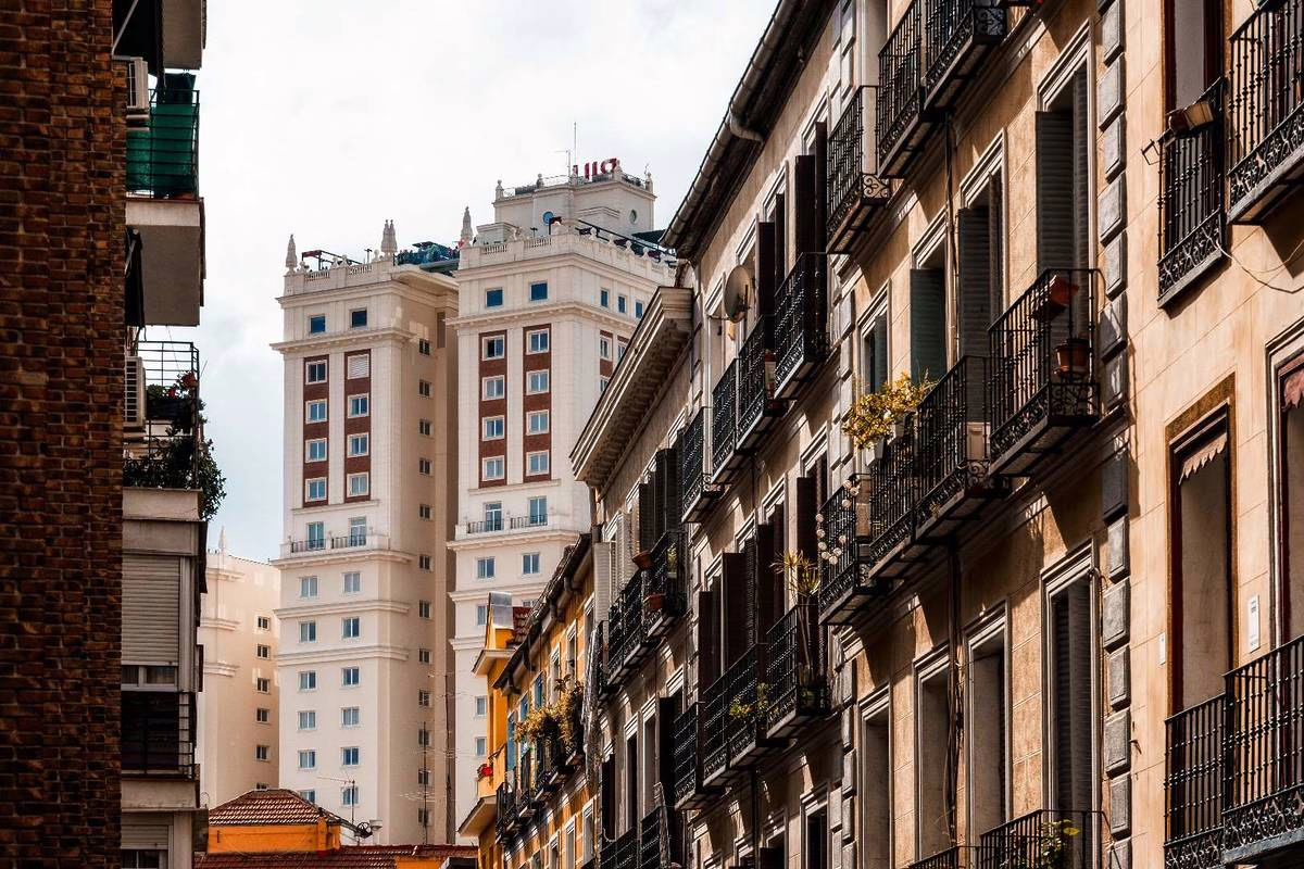 Si alquilas en Madrid, esta es la cantidad máxima que pueden aumentarte al renovar ciertos contratos.
