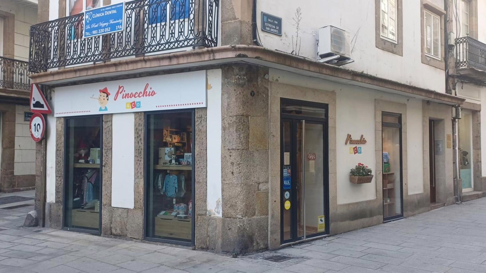 Cierra una icónica juguetería en el centro de A Coruña después de 8 años: "He concluido una etapa".
