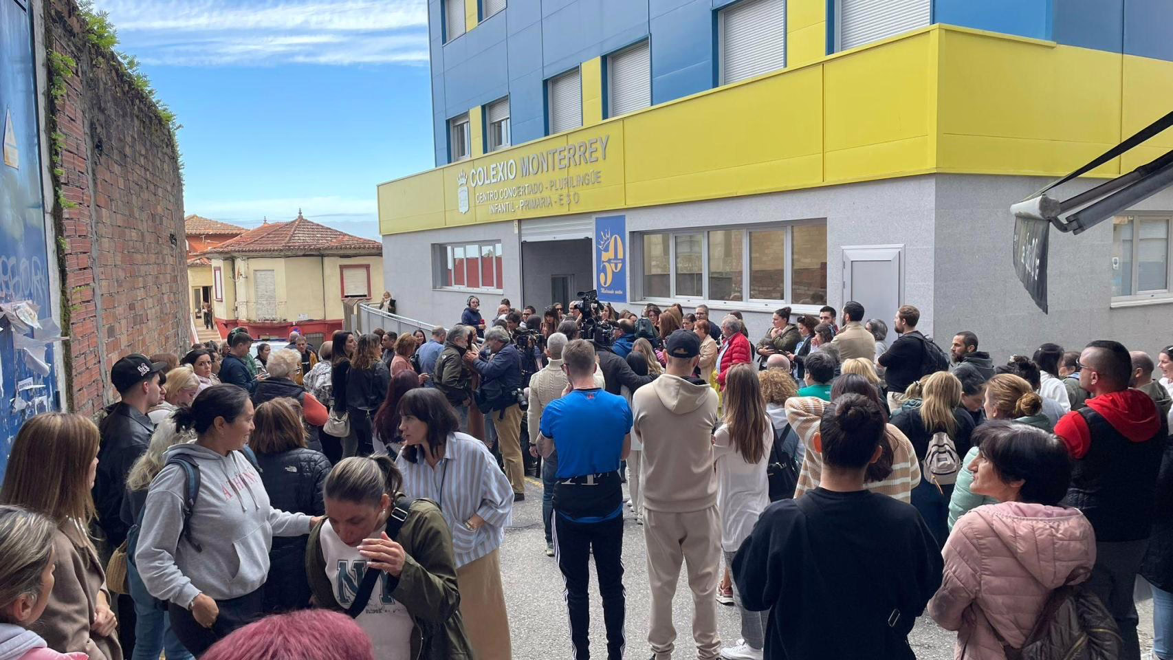 Los padres de la niña acosada en Vigo desmienten al colegio: "No ha habido repercusiones"